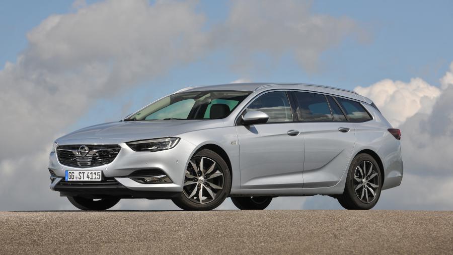  Opel Insignia Sports Tourer Turbo D 2017 года  (фото 21 из 40)